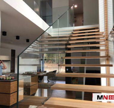 steklene-stopniscne-ograje_01