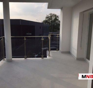 universal-glass-float-1